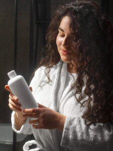 How to Use Shampoo or Conditioner